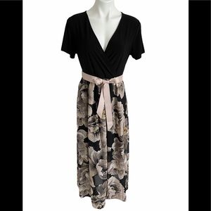 Chelsea Taylor Elegant Floral Dress